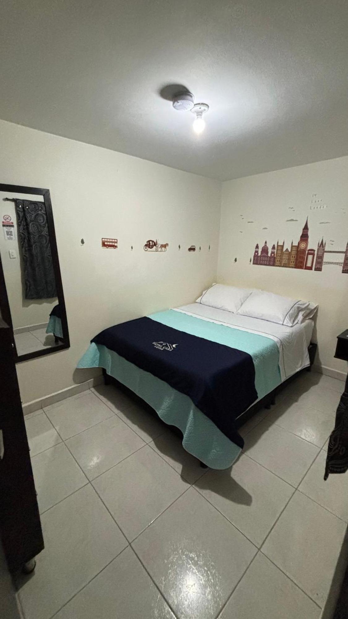 Hotel Casa Luna Bogotá Zimmer foto
